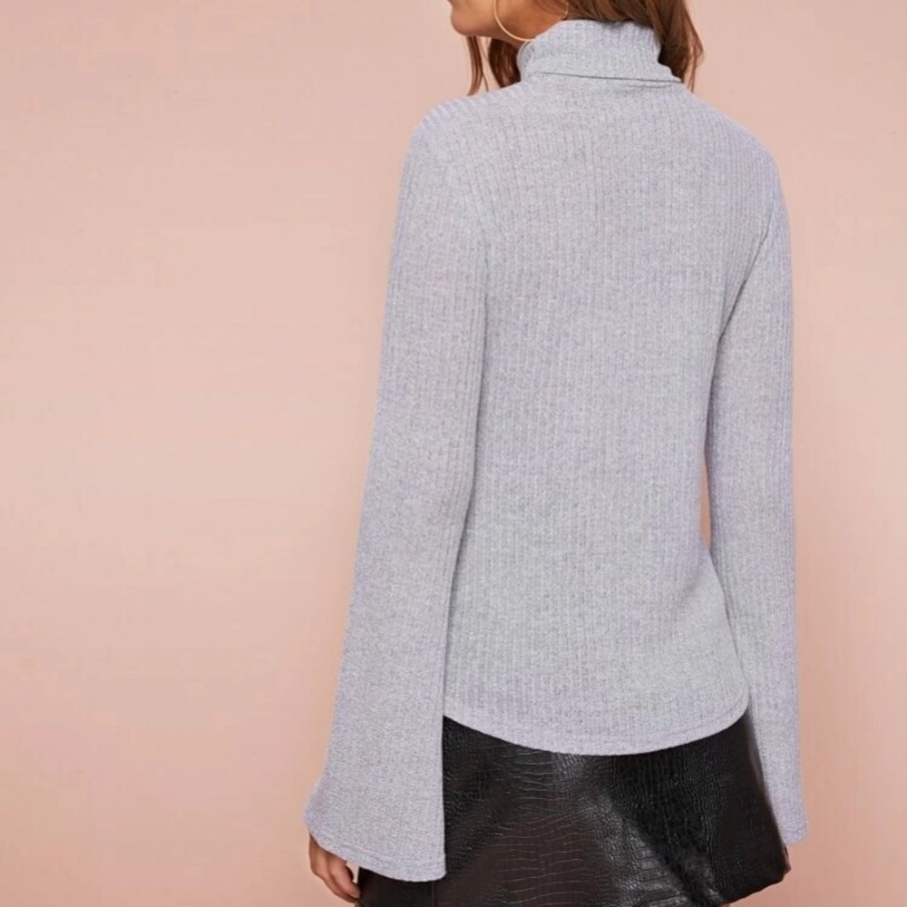 Grey Ribbed Top Bell Sleeves - Picture 3 of 8